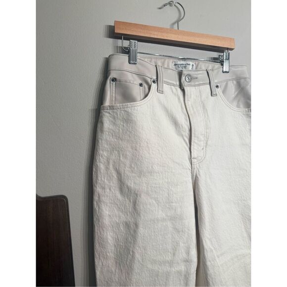 Abercrombie & Fitch white ultra High Rise The 90s straight Jeans Size 4 Extra Lo - Picture 3 of 6